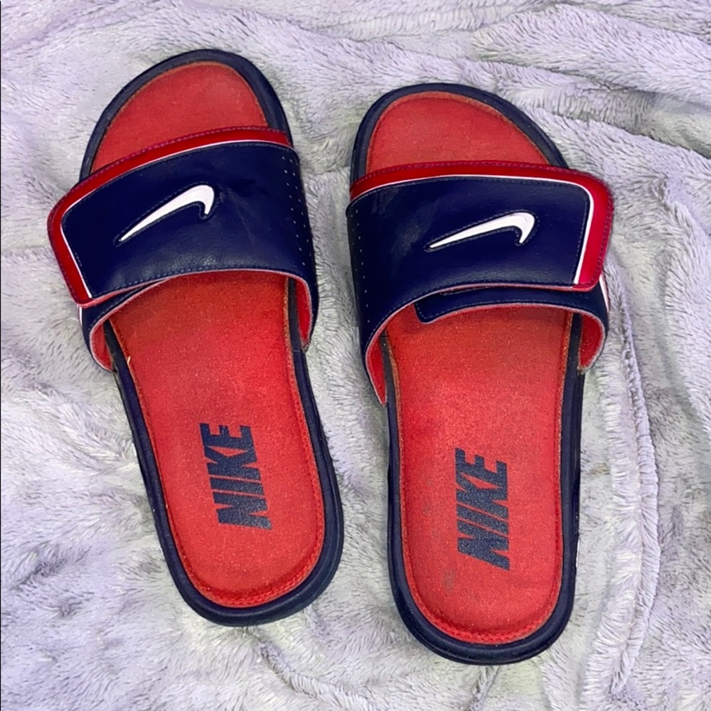 Nike slides
